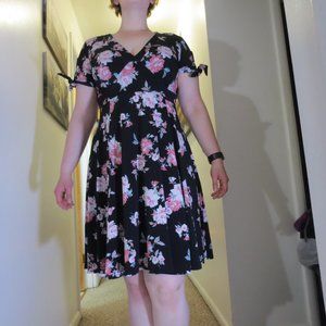 Torrid 00 Black Floral Printed Dress